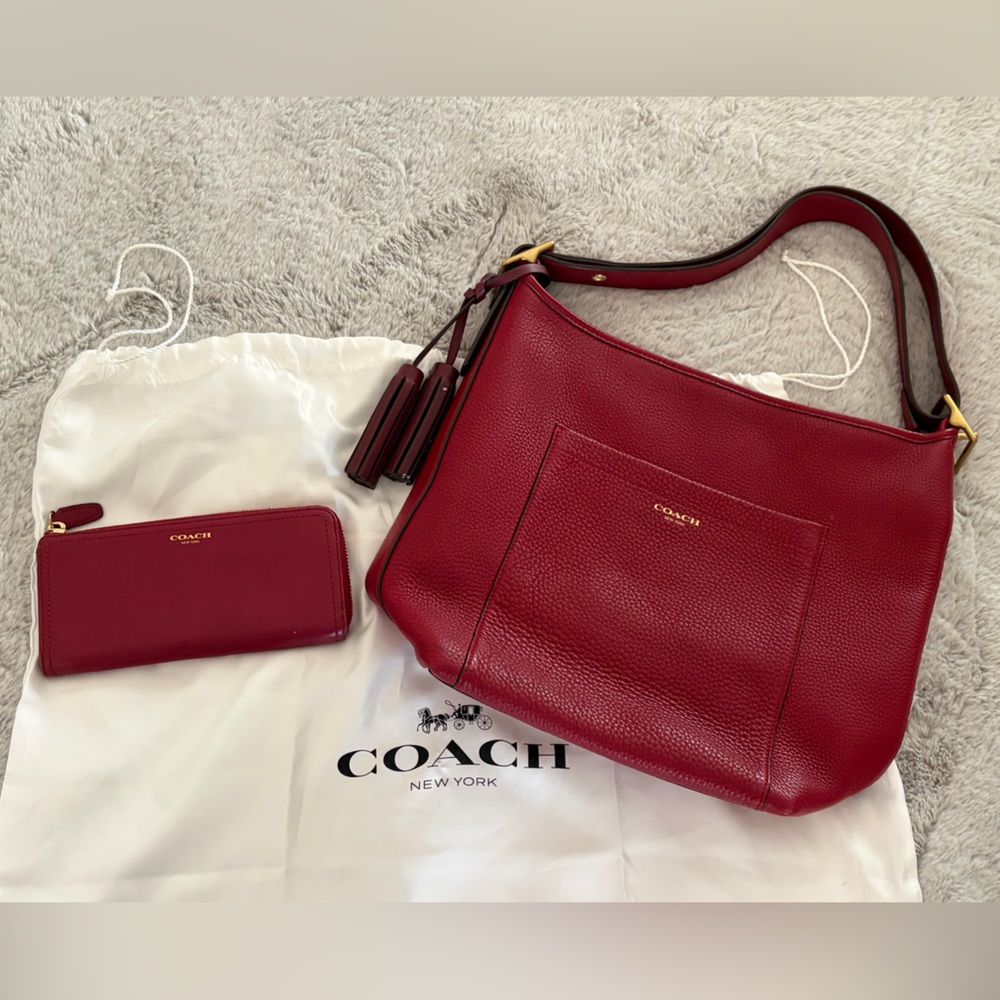 Coach Vintage Legacy Hobo Bag & Matching Wallet Red Pebbled Leather E1381-25678